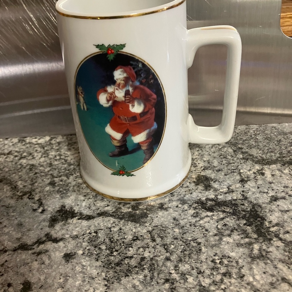 Coca Cola Vintage 1996 Santa Claus Ceramic “When Friends Drop In” collector mug